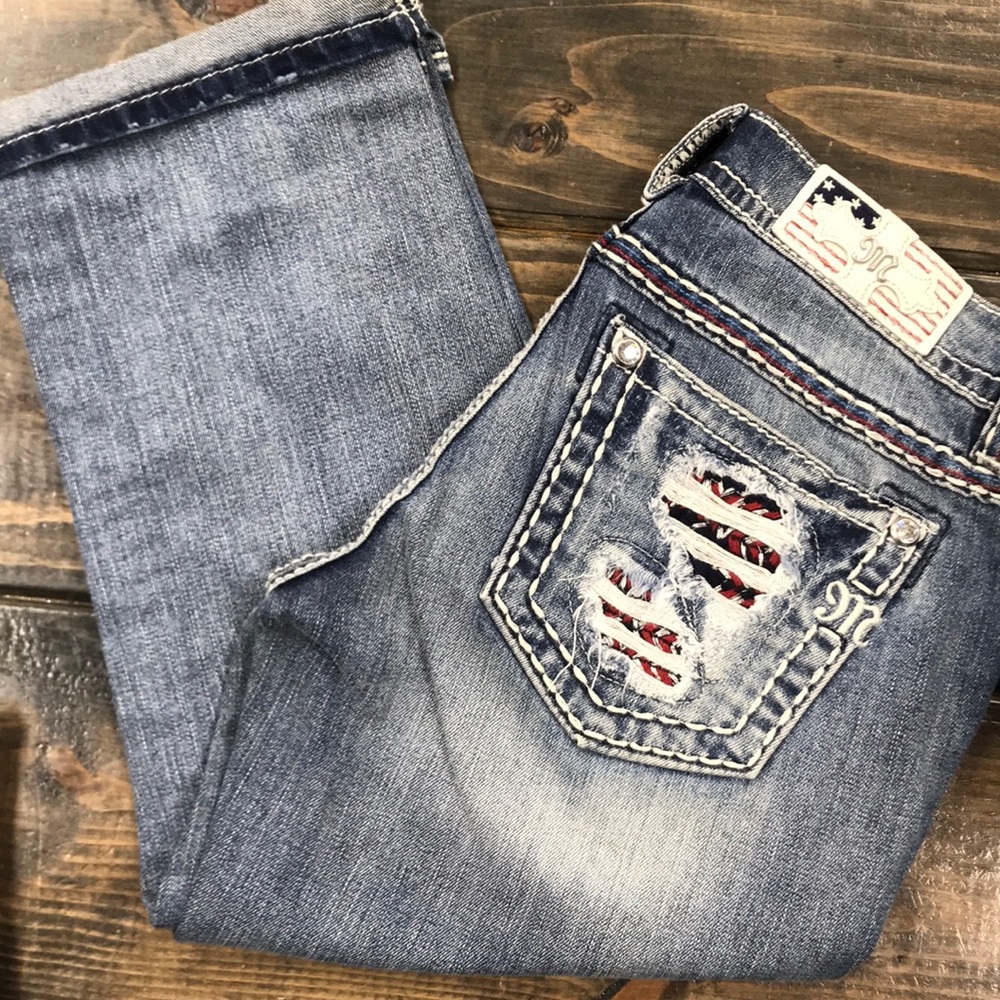 Miss Me Signature Cuffed Capri